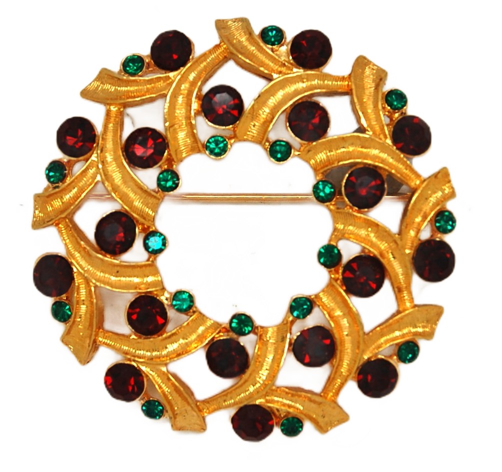 Eisenberg Ice Red Green Berries Christmas Holiday Wreath Brooch