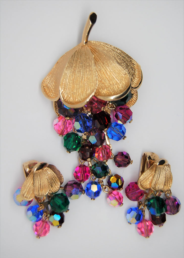 Trifari Crystal Dangle Grapes Gold Tone Brooch and Matching Earrings 1960s