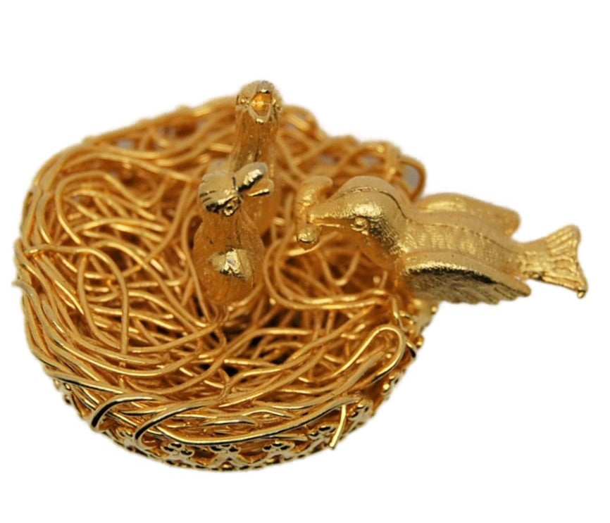 Jeanne Bird Nest Gold Wire Work Hatchlings Vintage Costume Figural Pin Brooch 1950s