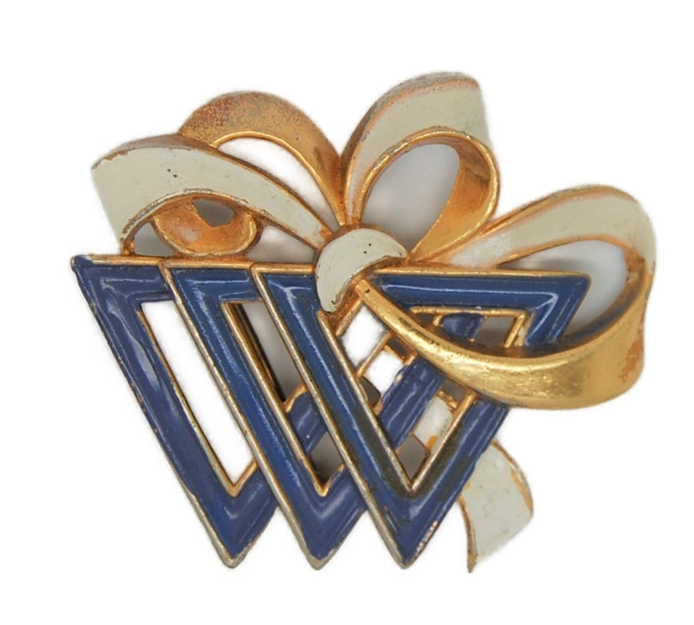 Silson YWCA Patriotic WW2 Vintage Costume Figural Pin Brooch