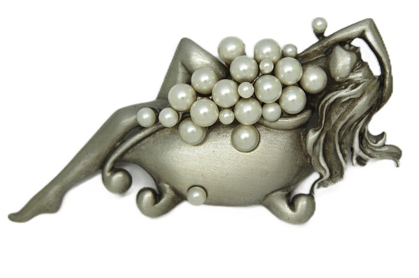 JJ Bubble Bath Pearls Vintage Costume Figural Pin Brooch