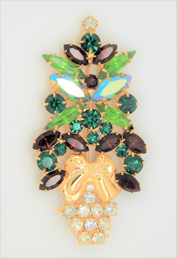 Christmas Holiday Swarovski Crystals Gold Plate Tree Vintage Figural Brooch