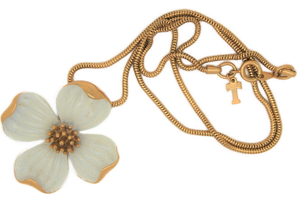 Trifari Creamy White Dogwood Blossom Vintage Figural Pendant Necklace