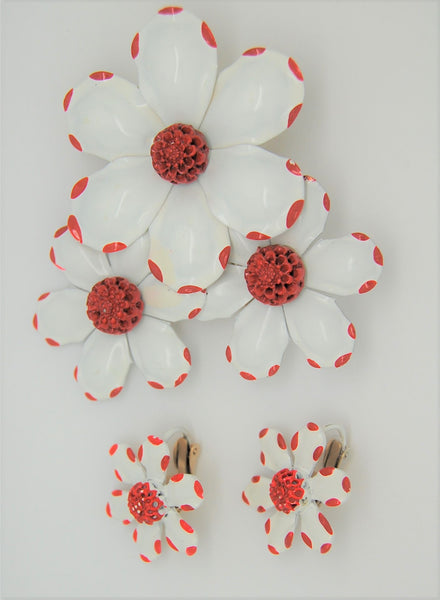 Weiss Red White Flower Power Vintage Figural Brooch & Earrings Set