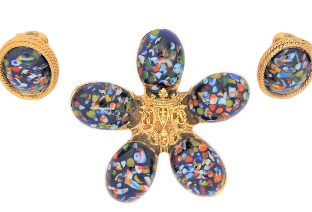 Accessocraft Blue Art Glass Vintage Figural Pin Brooch & Earrings Set –  Mink Road Vintage Jewelry, Spheres & Gemstones