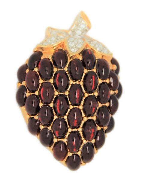 Swarovski Sparkling Ruby Glass Crystal Strawberry Vintage Figural Pin Brooch